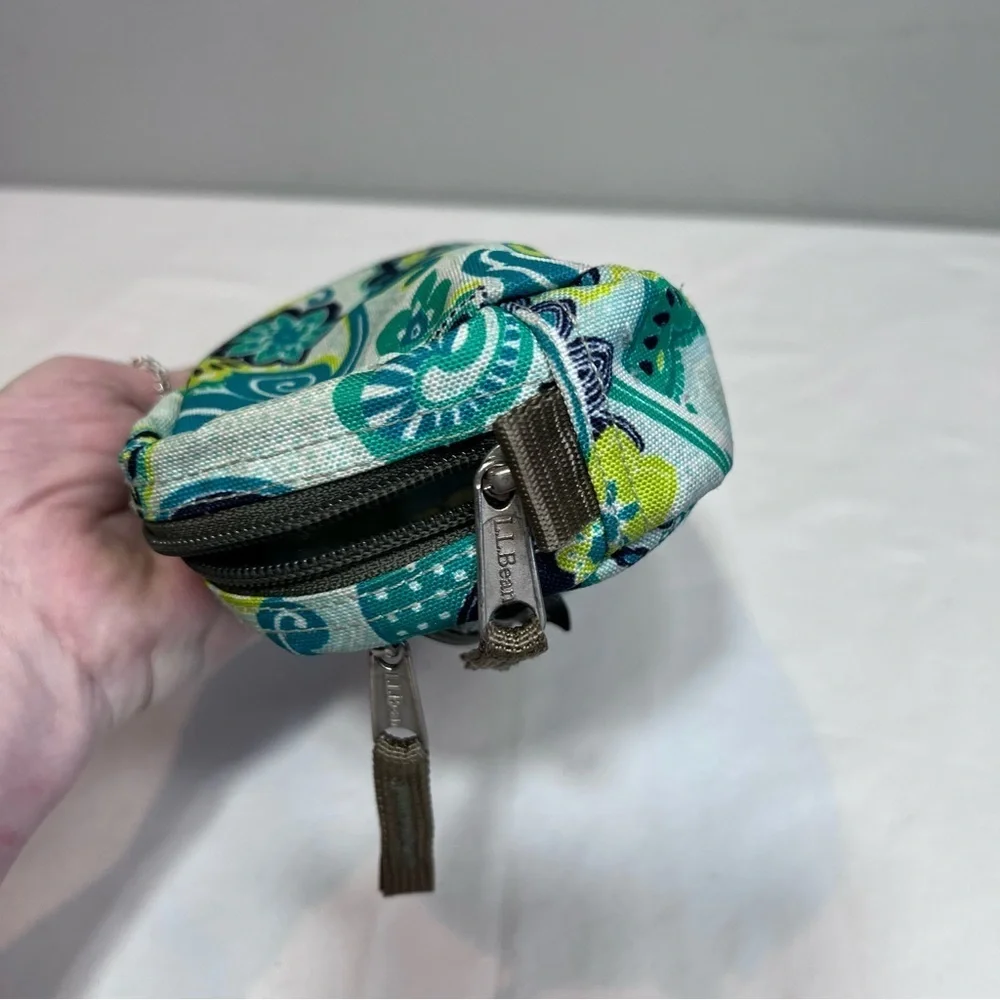 L.L. Bean blue teal green paisley, small cosmetics, toiletry zip top case